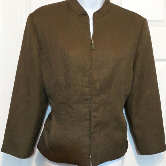 Requirements jacket - Picture 1 of 8